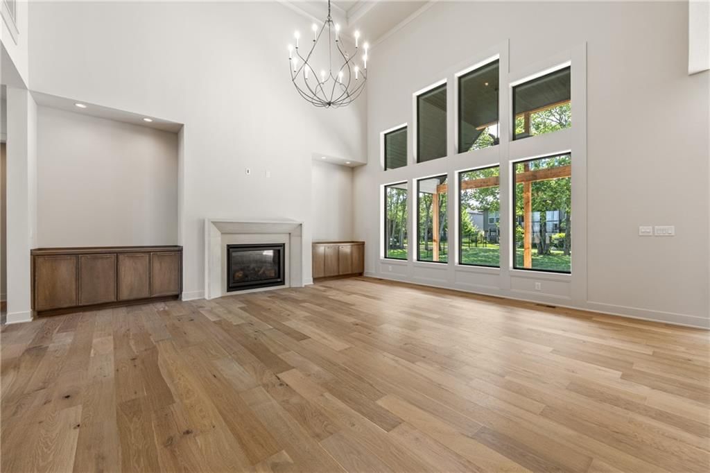 Photo 41 of 75 - 16904 Parkhill Street