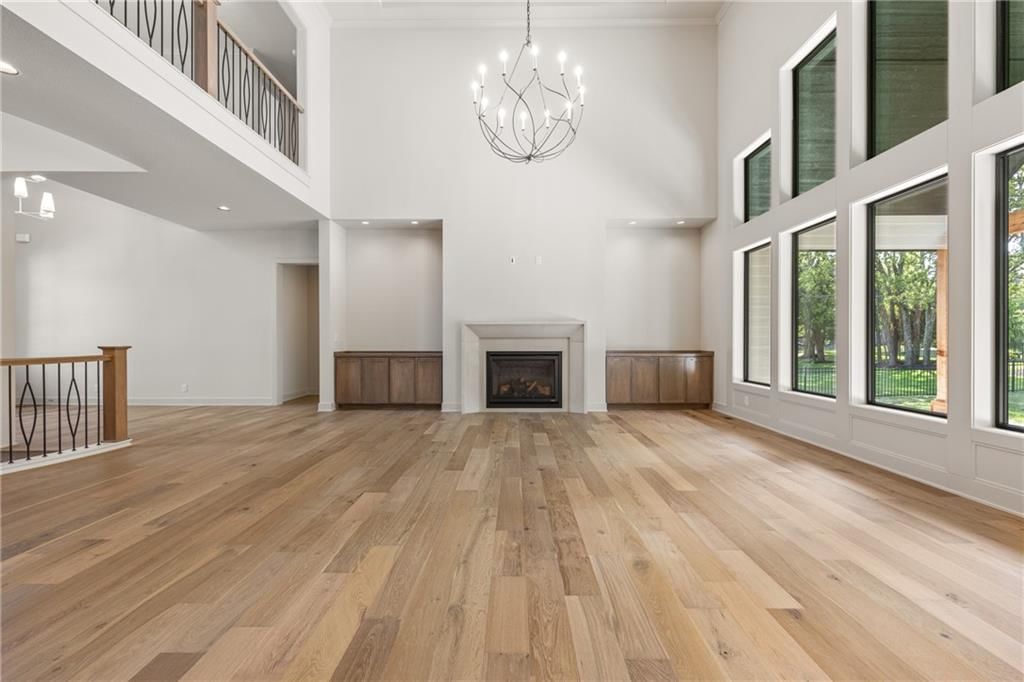 Photo 42 of 75 - 16904 Parkhill Street