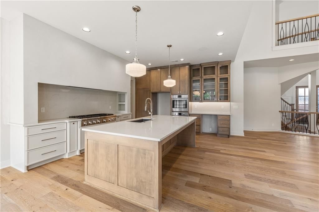 Photo 50 of 75 - 16904 Parkhill Street