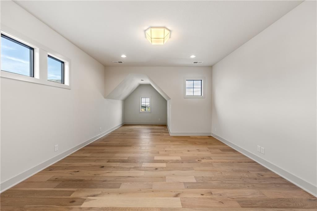 Photo 67 of 75 - 16904 Parkhill Street