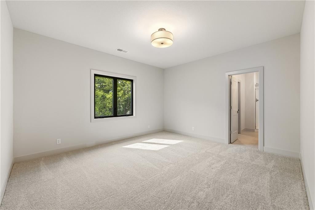 Photo 68 of 75 - 16904 Parkhill Street