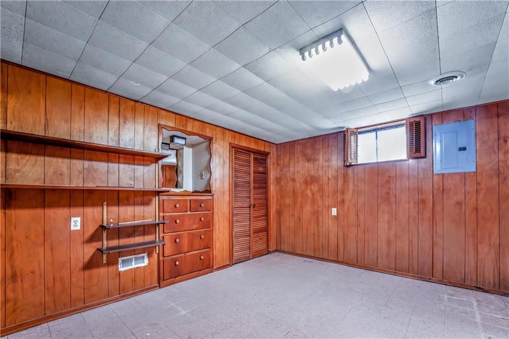 8515 Penner Avenue — photo 13