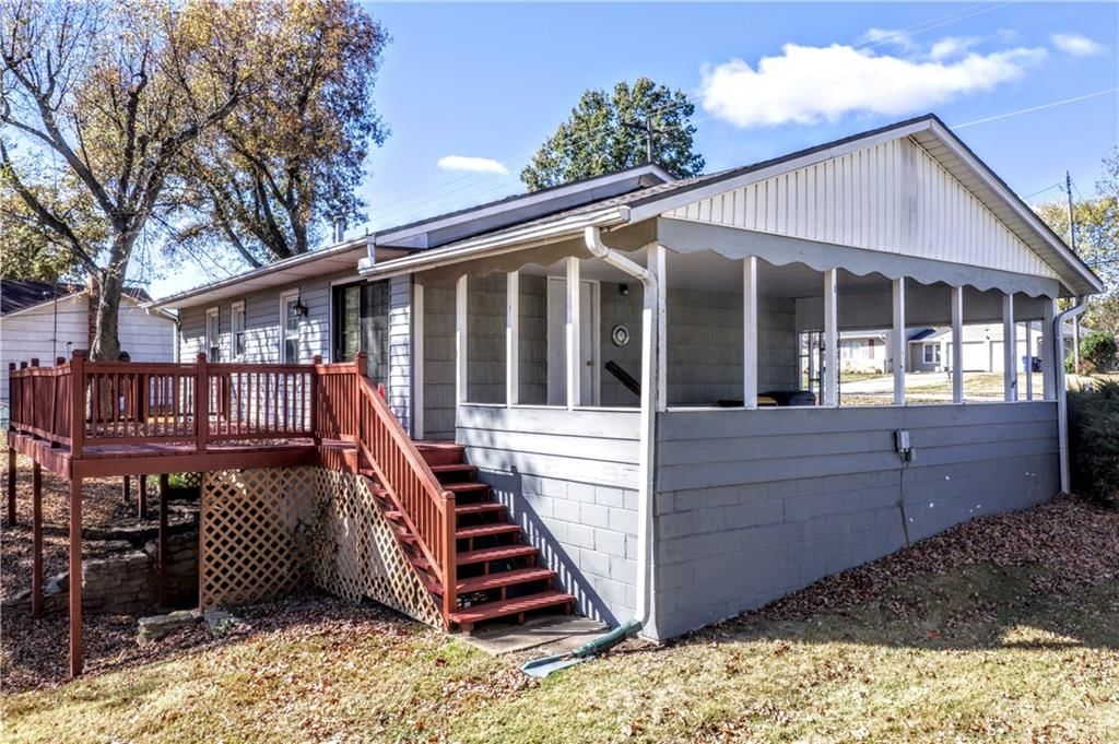 8515 Penner Avenue — photo 32