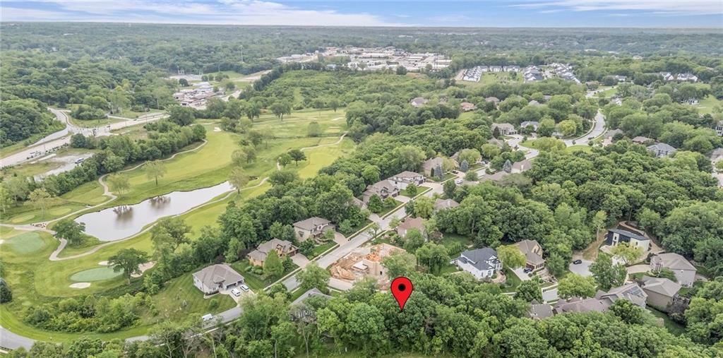 6122 Persimmon Court, Parkville, MO