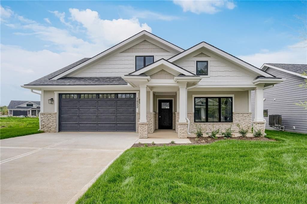 1852 Vintage Lane, Liberty, MO
