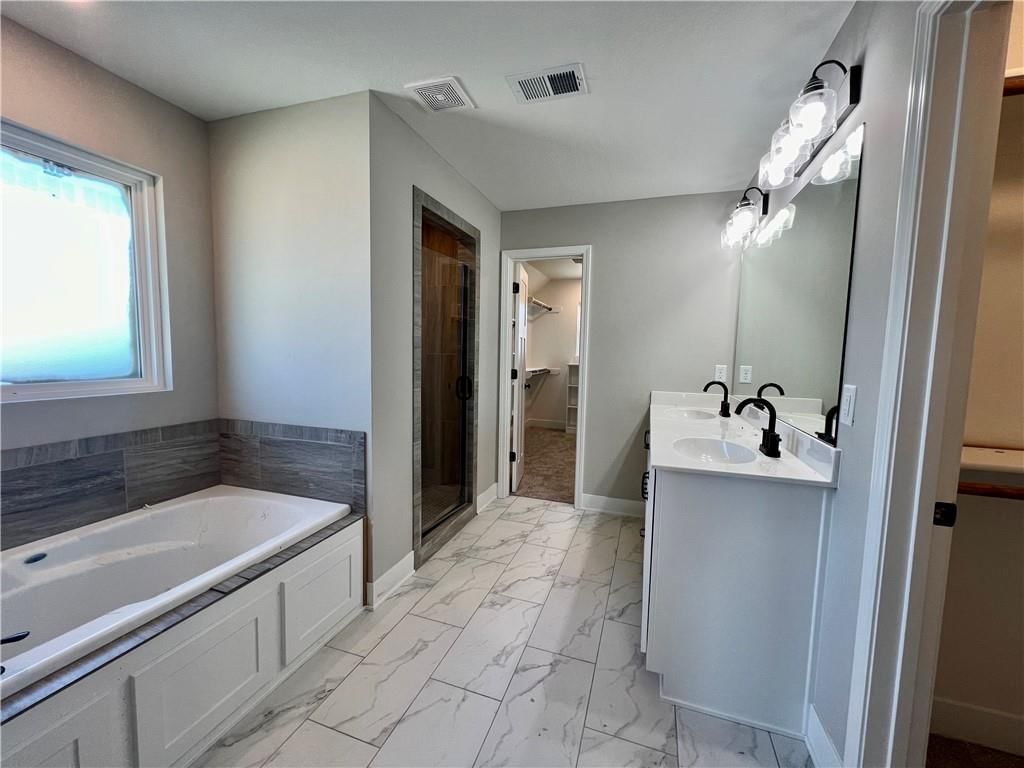 7712 NE 106th Place — photo 18