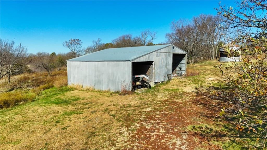 147 Osborne Road — photo 49