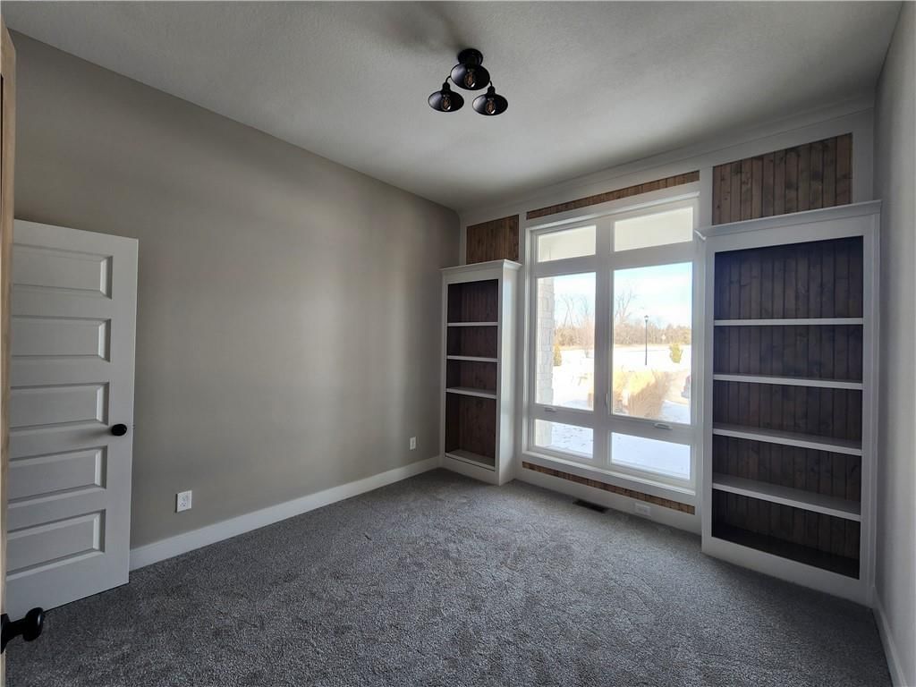 11128 S Violet Street — photo 11