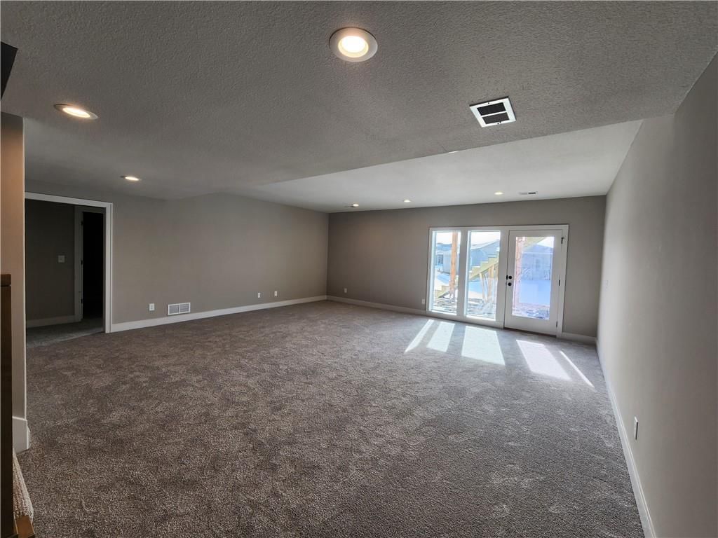 11128 S Violet Street — photo 18