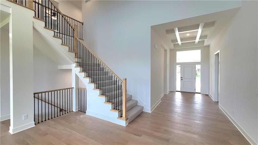 18225 Monrovia Street — photo 5