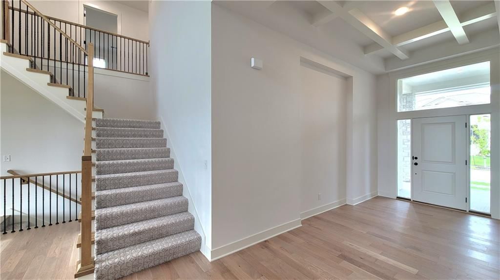 18225 Monrovia Street — photo 6