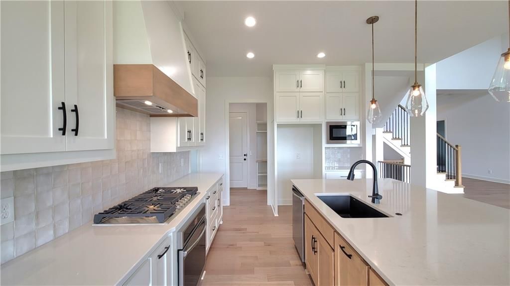 18225 Monrovia Street — photo 17
