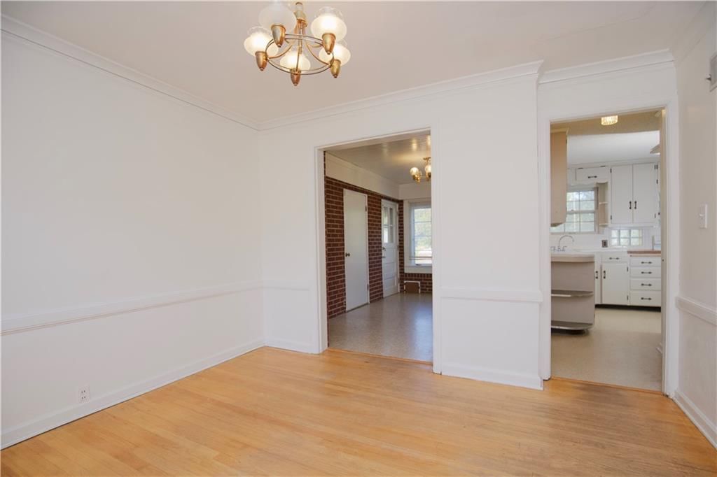7543 Oak Street — photo 8