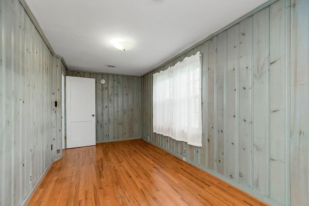 7543 Oak Street — photo 15