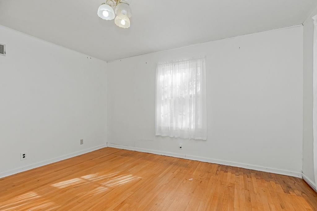7543 Oak Street — photo 29