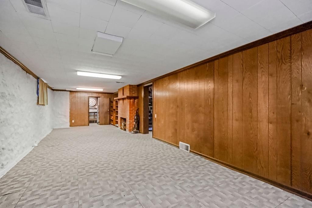 7543 Oak Street — photo 31