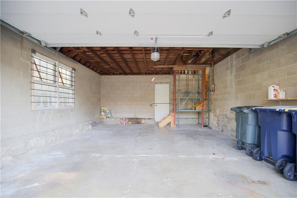7543 Oak Street — photo 36