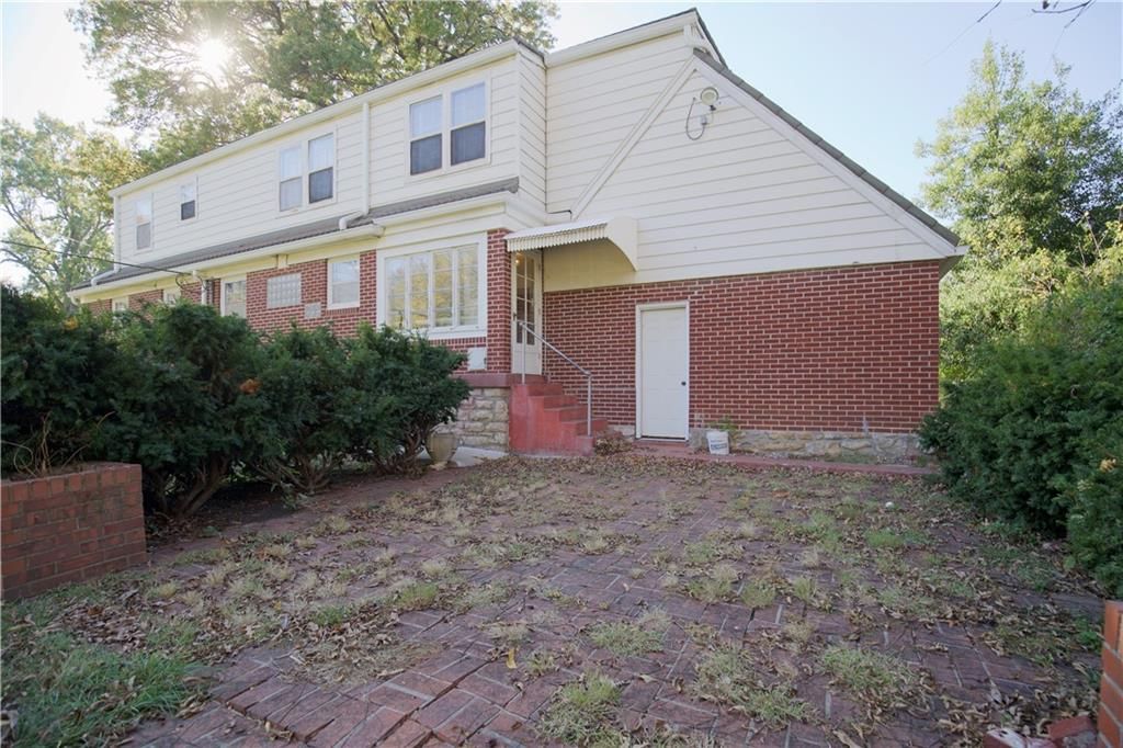 7543 Oak Street — photo 39