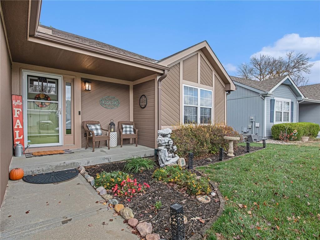 11214 N Ditman Avenue — photo 5