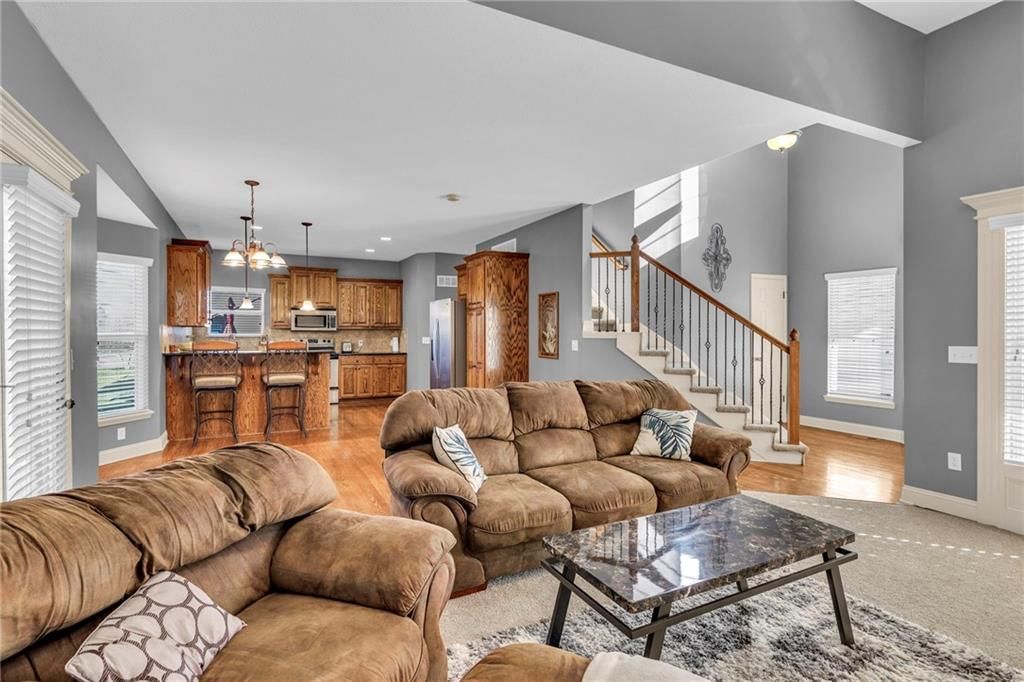 9532 N Adrian Place — photo 8
