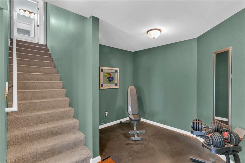 9532 N Adrian Place — photo 26
