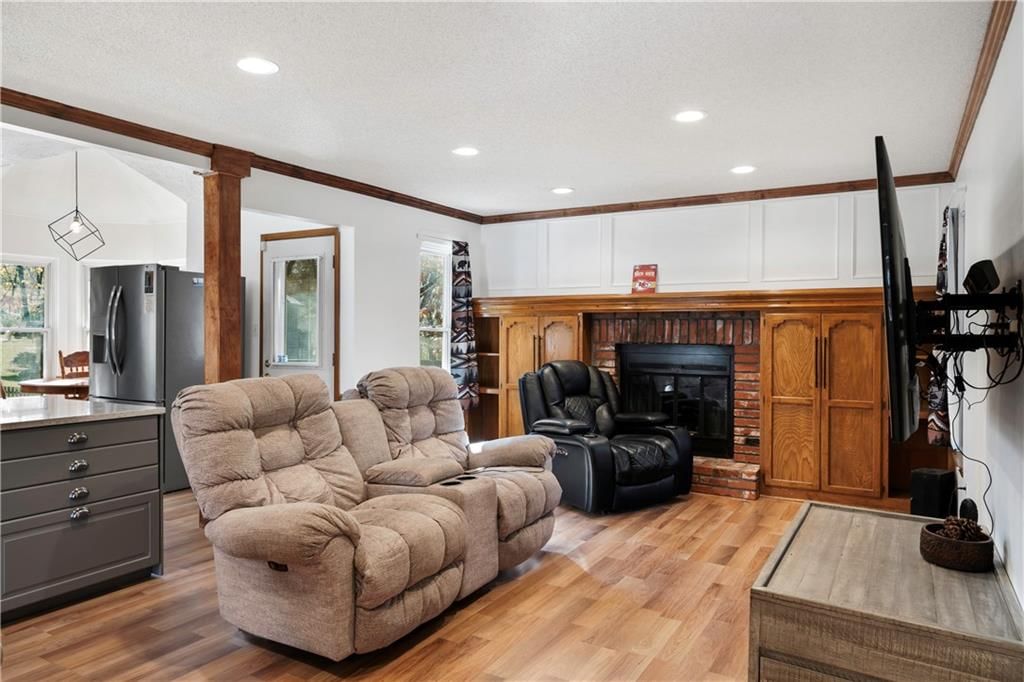 1120 NW Heatherwood Drive NW — photo 5
