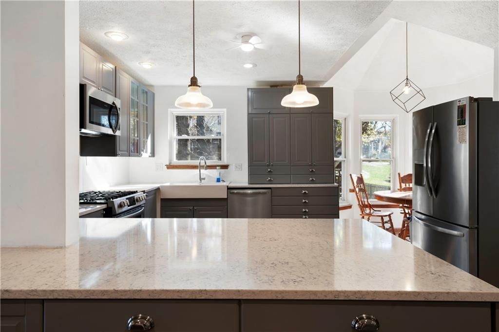 1120 NW Heatherwood Drive NW — photo 9