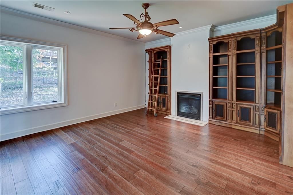 4943 Ward Parkway — photo 41