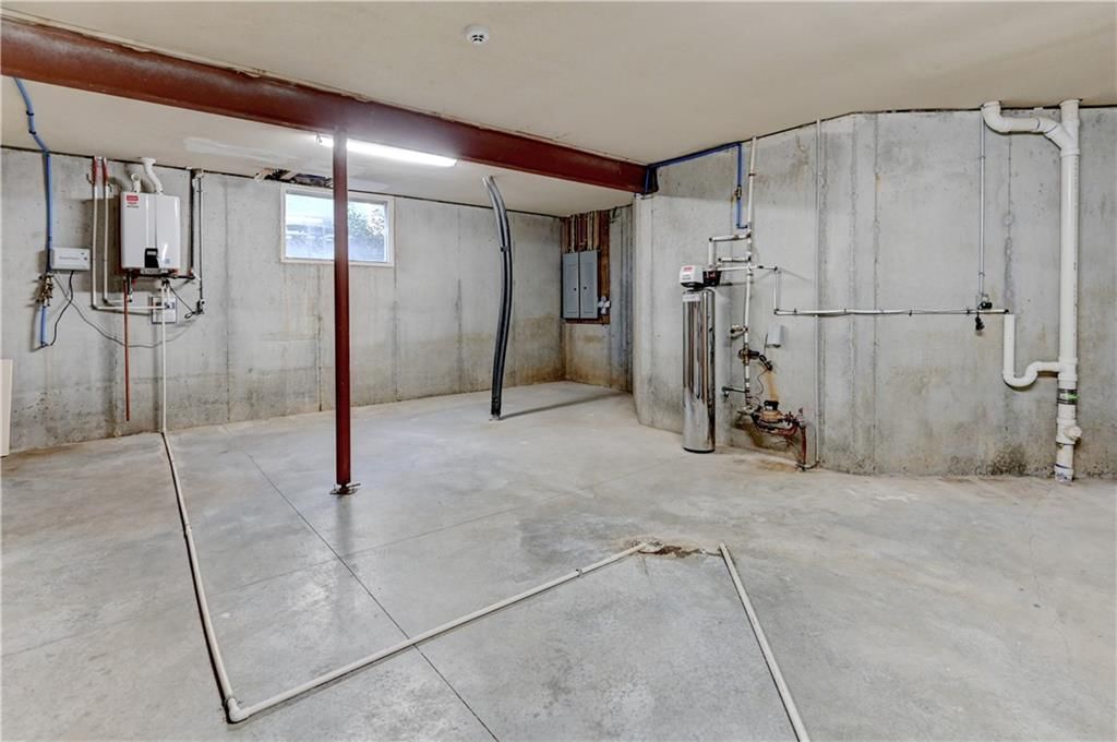4943 Ward Parkway — photo 51