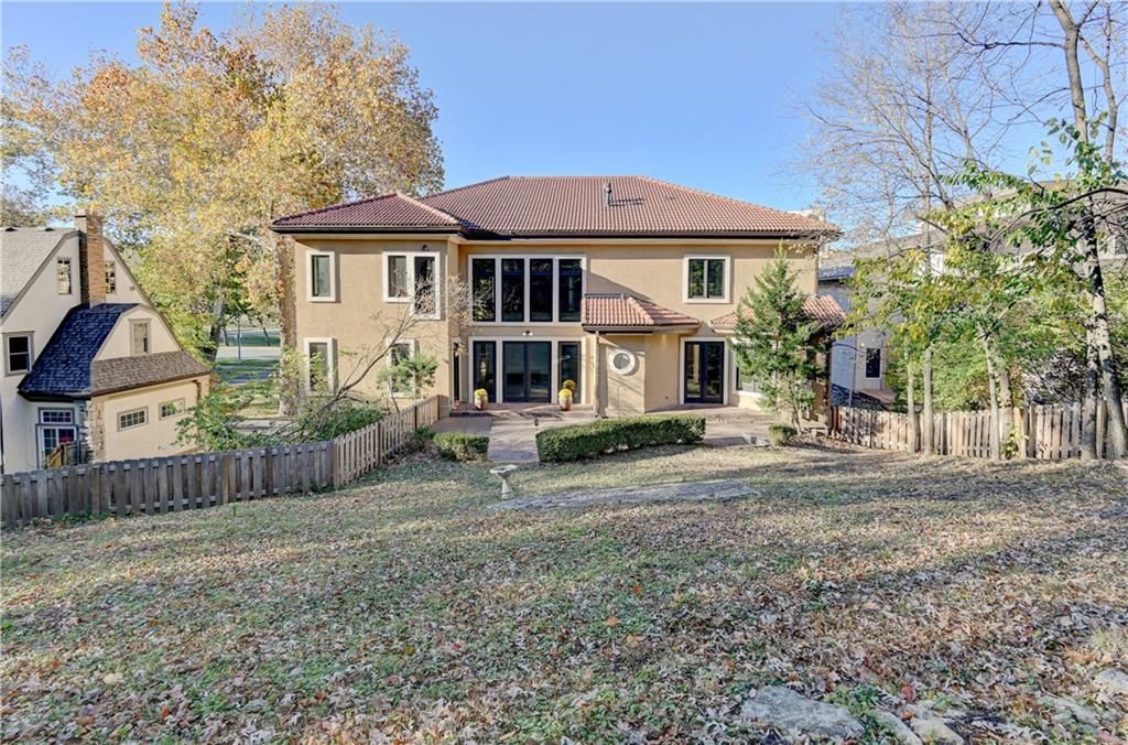 4943 Ward Parkway — photo 58