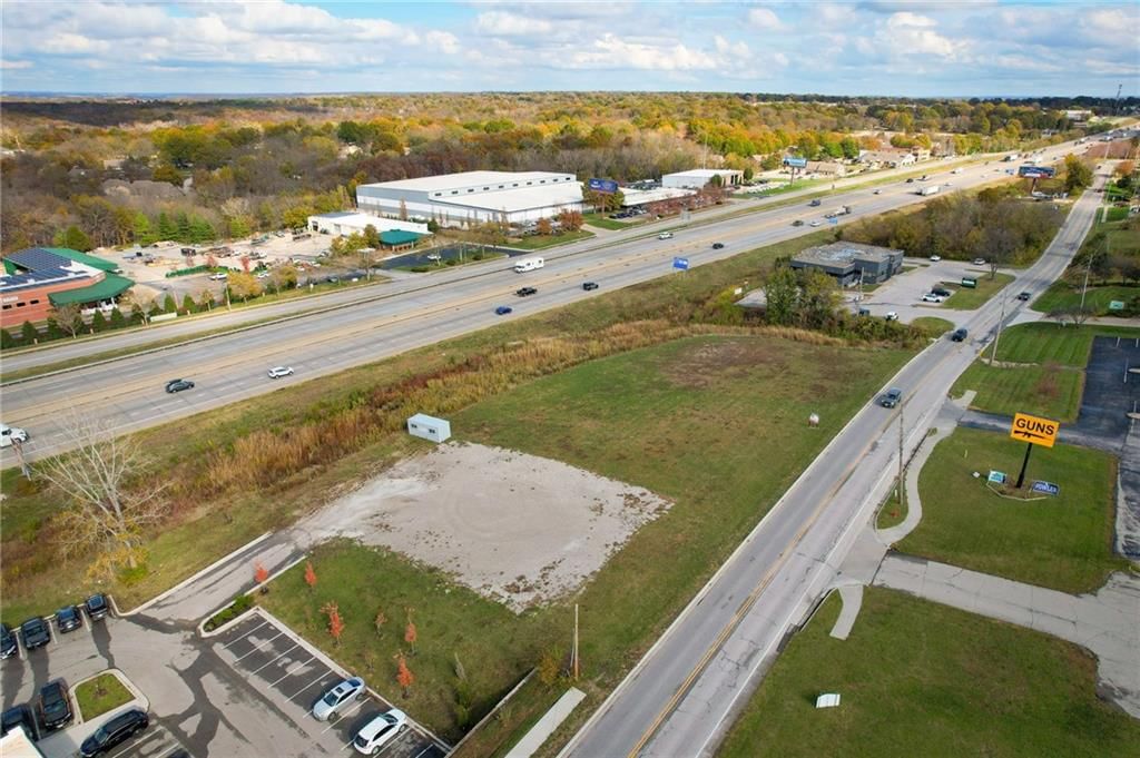2401 NW South Outer Road — photo 5
