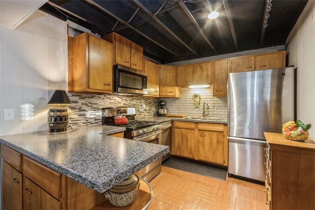 2919 N 74th Street — photo 21