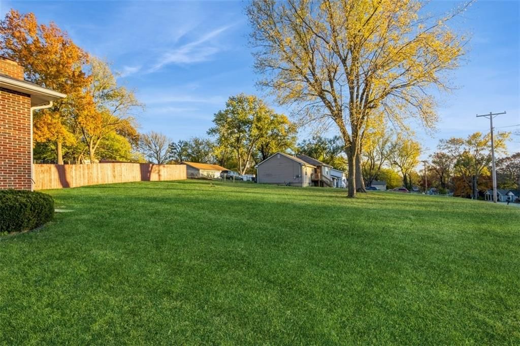 2919 N 74th Street — photo 34