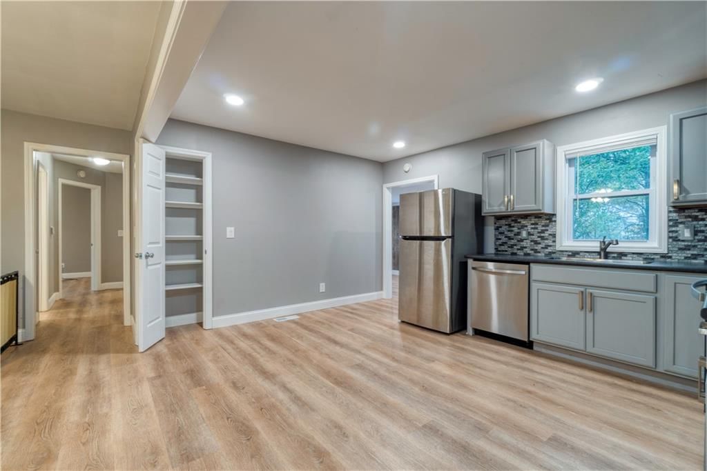 6107 W 58th Street — photo 10
