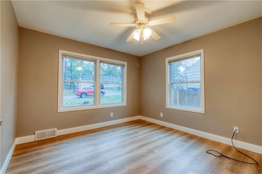 6107 W 58th Street — photo 13