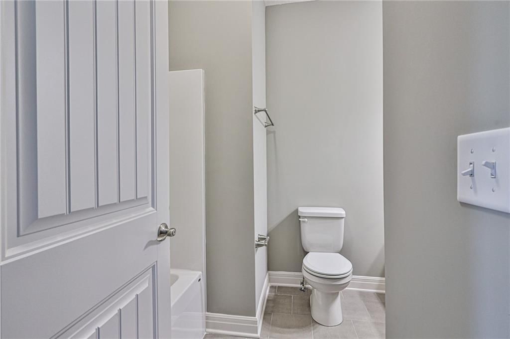 10220 N Winchester Avenue — photo 14