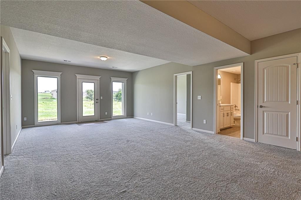 10220 N Winchester Avenue — photo 25