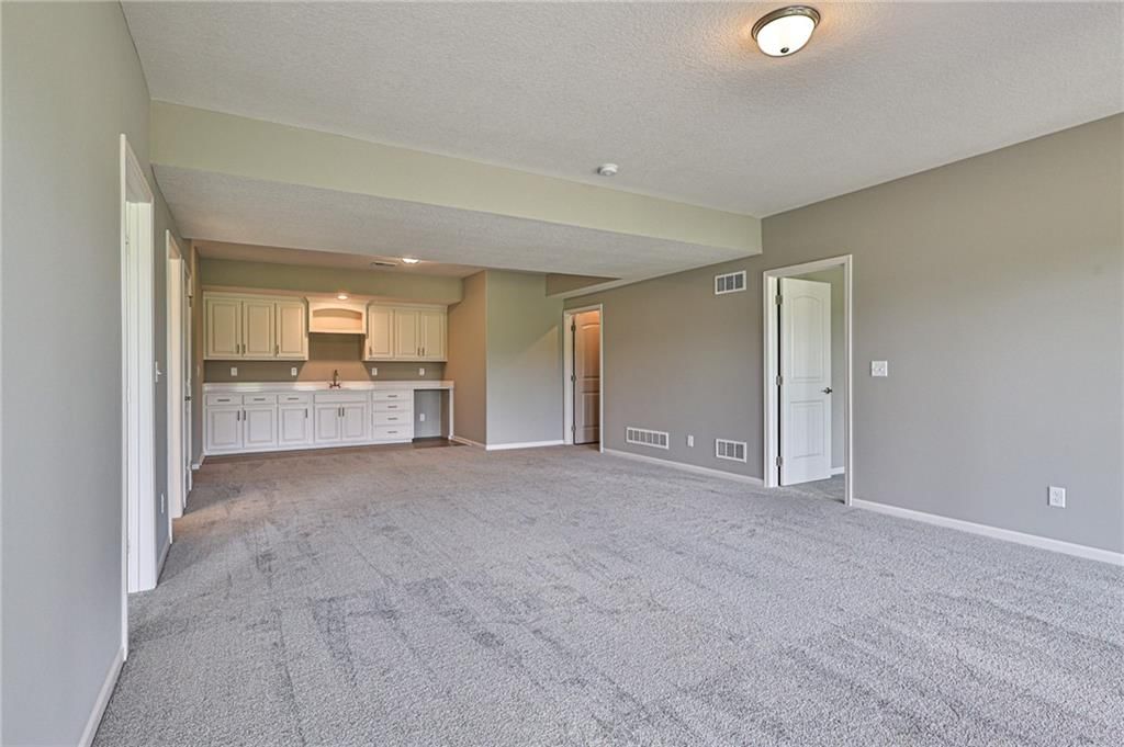 10220 N Winchester Avenue — photo 27