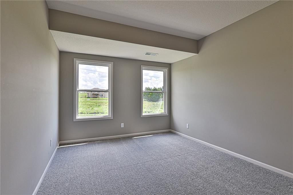 10220 N Winchester Avenue — photo 29