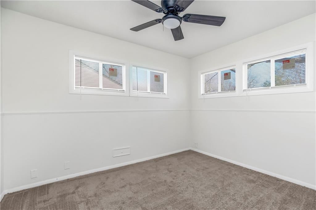10802 Ewing Avenue — photo 21