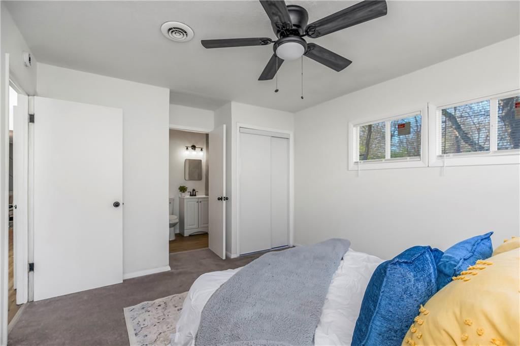 10802 Ewing Avenue — photo 23