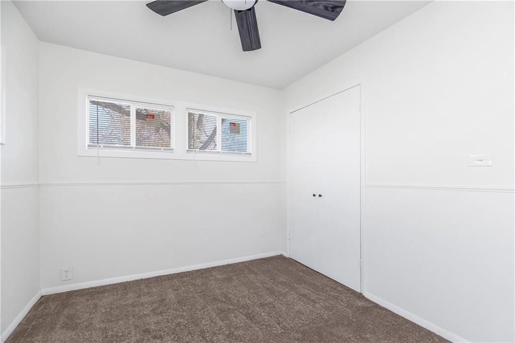 10802 Ewing Avenue — photo 25