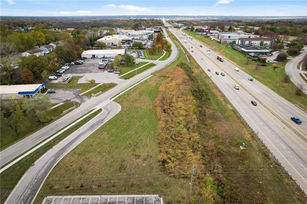 2701 NW South Outer Road — photo 3