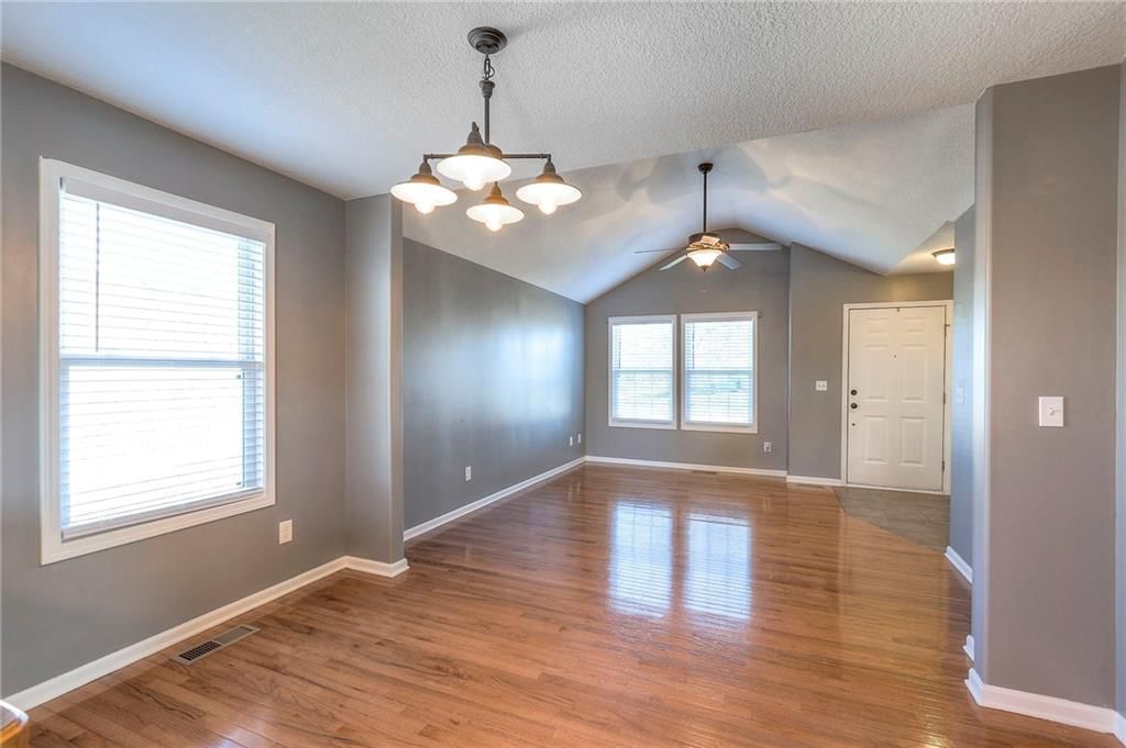 729 SW Tisha Lane — photo 10