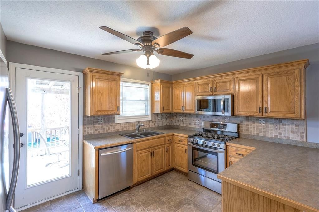 729 SW Tisha Lane — photo 12