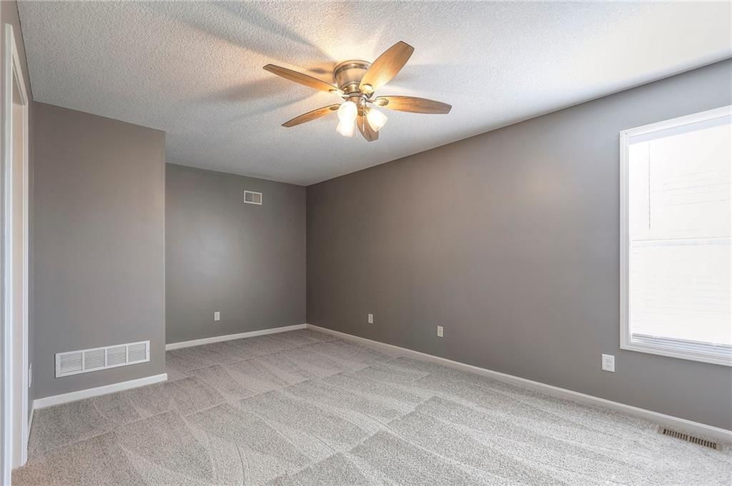 729 SW Tisha Lane — photo 16