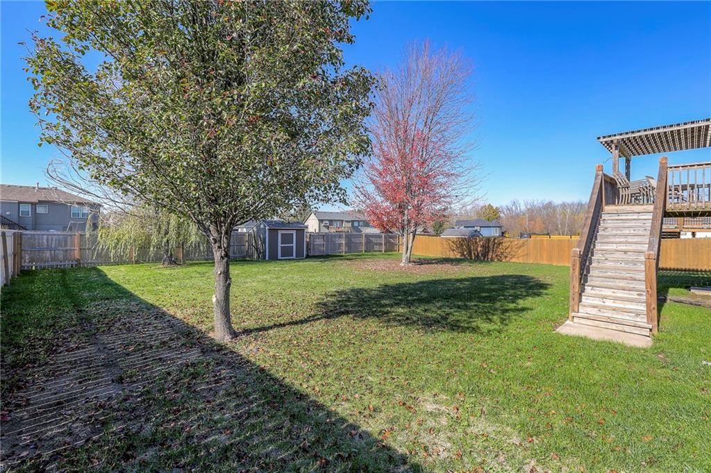 729 SW Tisha Lane — photo 38