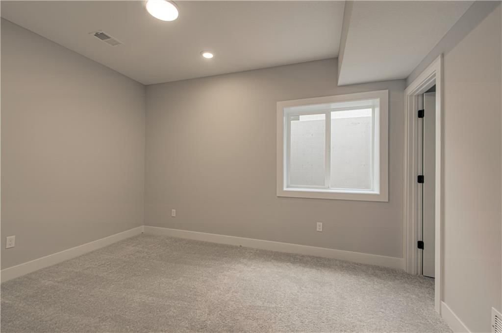 4863 NW Vicolo Dellamore Way — photo 34