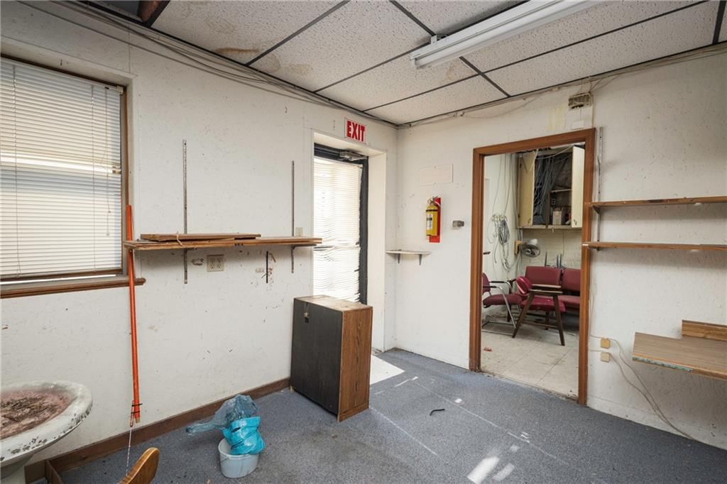 116 W 19TH Street — photo 33