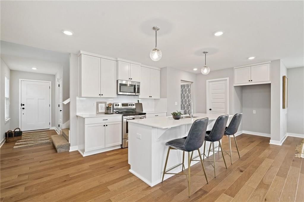 27605 E Red Fox Street — photo 3